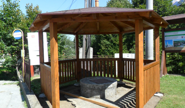 7. fotografia fotogalérie Úprava pozemku pred obecným úradom