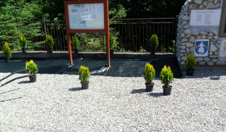 17. fotografia fotogalérie Úprava pozemku pred obecným úradom