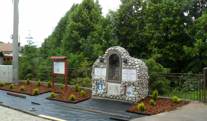 20. fotografia fotogalérie Úprava pozemku pred obecným úradom