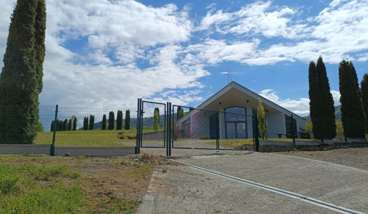 Fotka - Projekt: „Oplotenie cintorína“